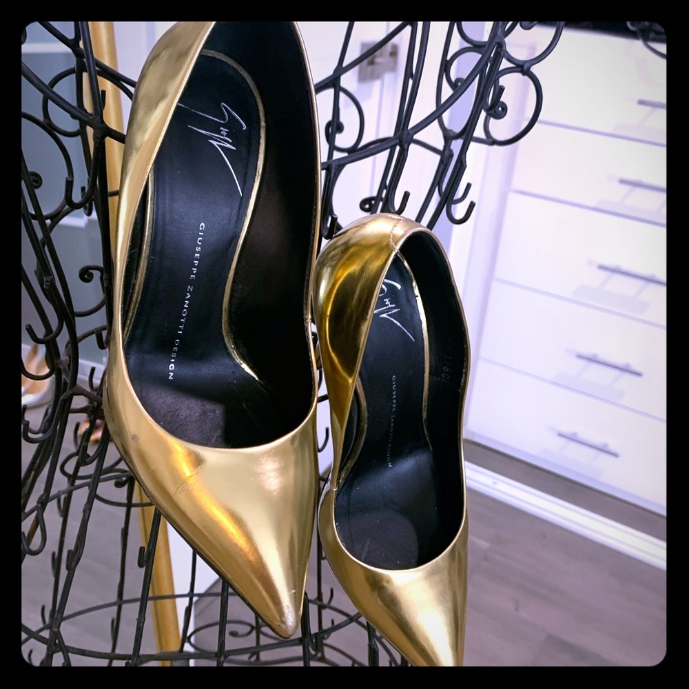 Hot and party ready gold stilettos